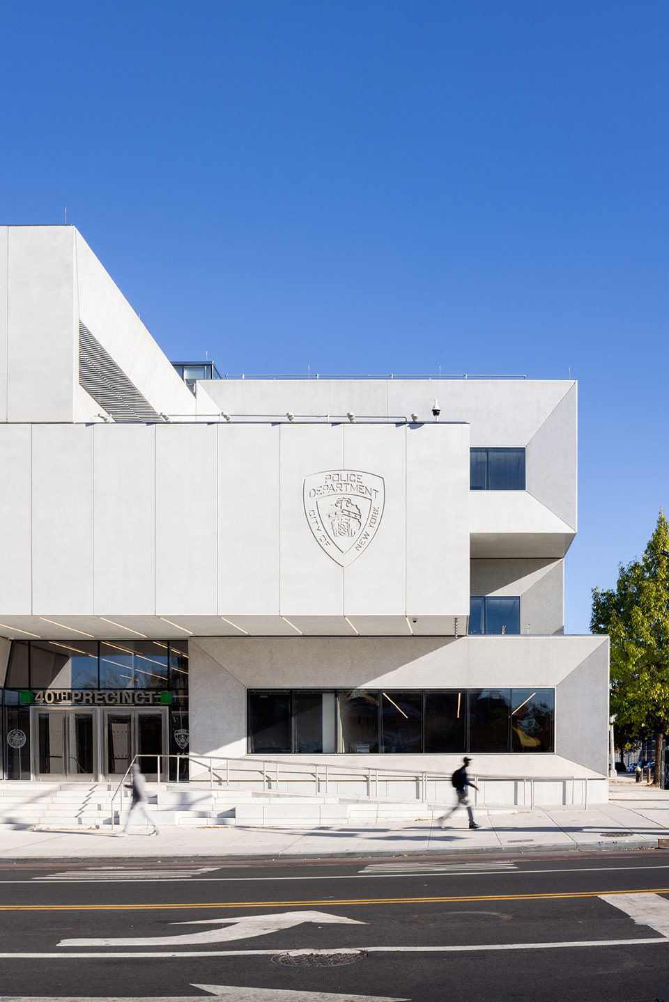 纽约警察局第40分局丨美国丨BIG建筑事务所-14