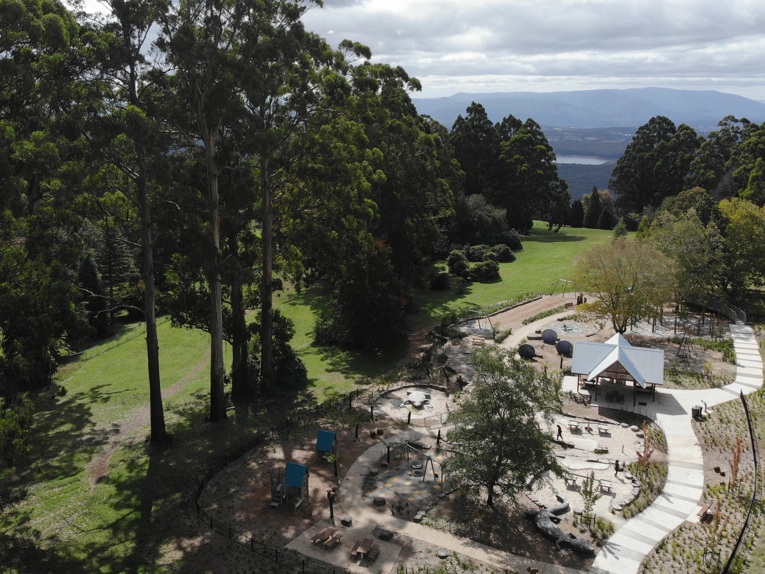 奥林达地区游乐空间丨FFLA-6