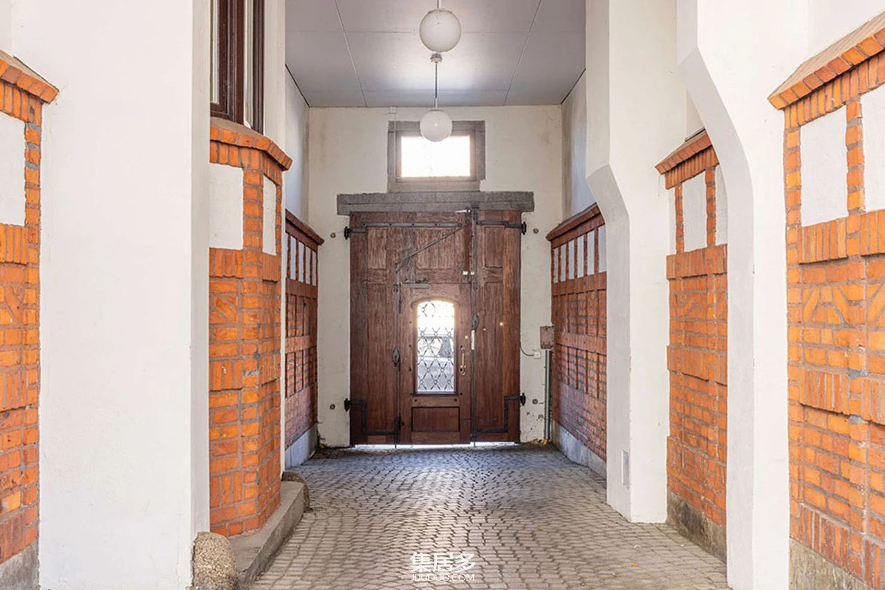 哥德堡 19 世纪建筑玻璃后卧室公寓丨瑞典-32