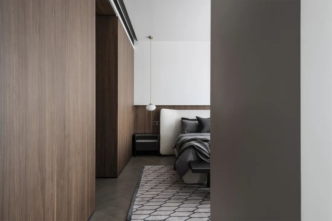 纯粹大宅 | 石木交织的白黑世界-36