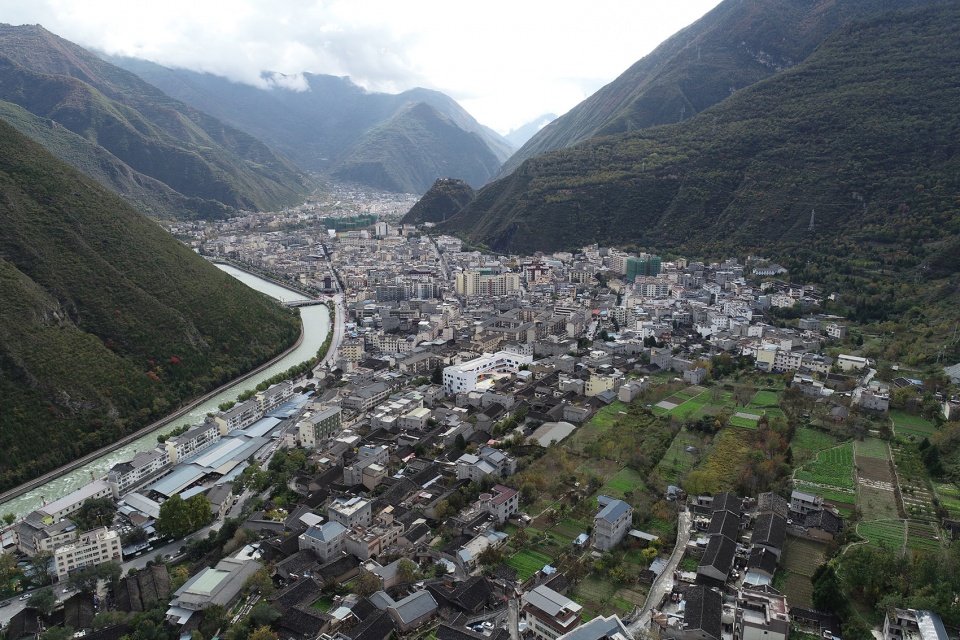 九寨沟县启航幼儿园丨中国四川丨东意建筑-10