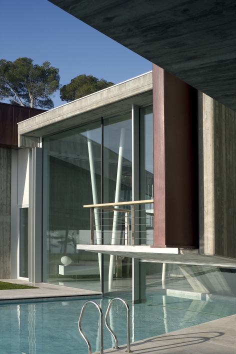 五口之家西班牙夏日住宅,与大海相邻的景观盛宴-21