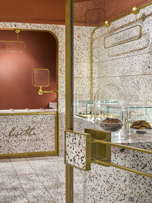 Lisette 定制奢华零售空间-31