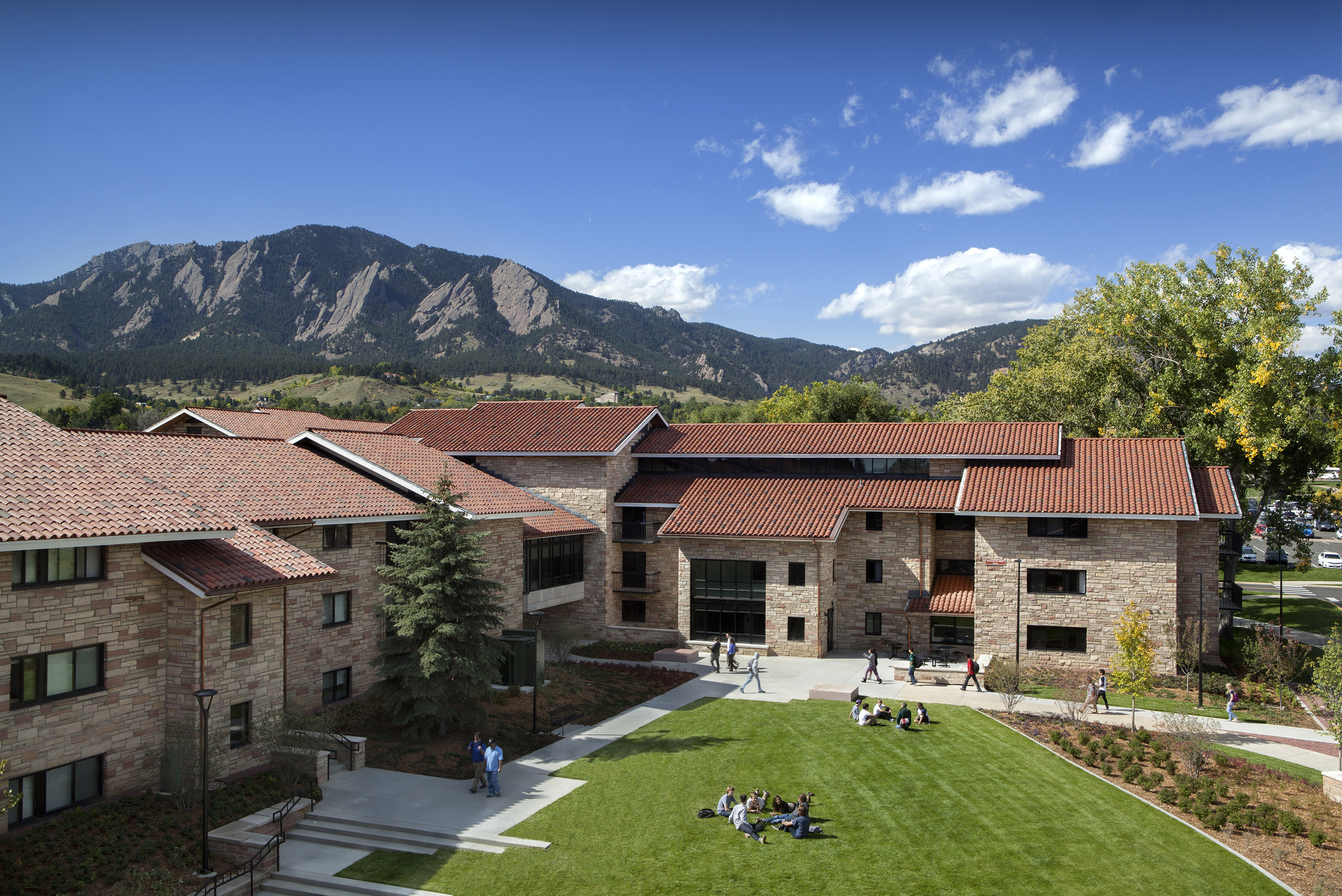 HIGHER EDUCATION — 4240 Architecture-7