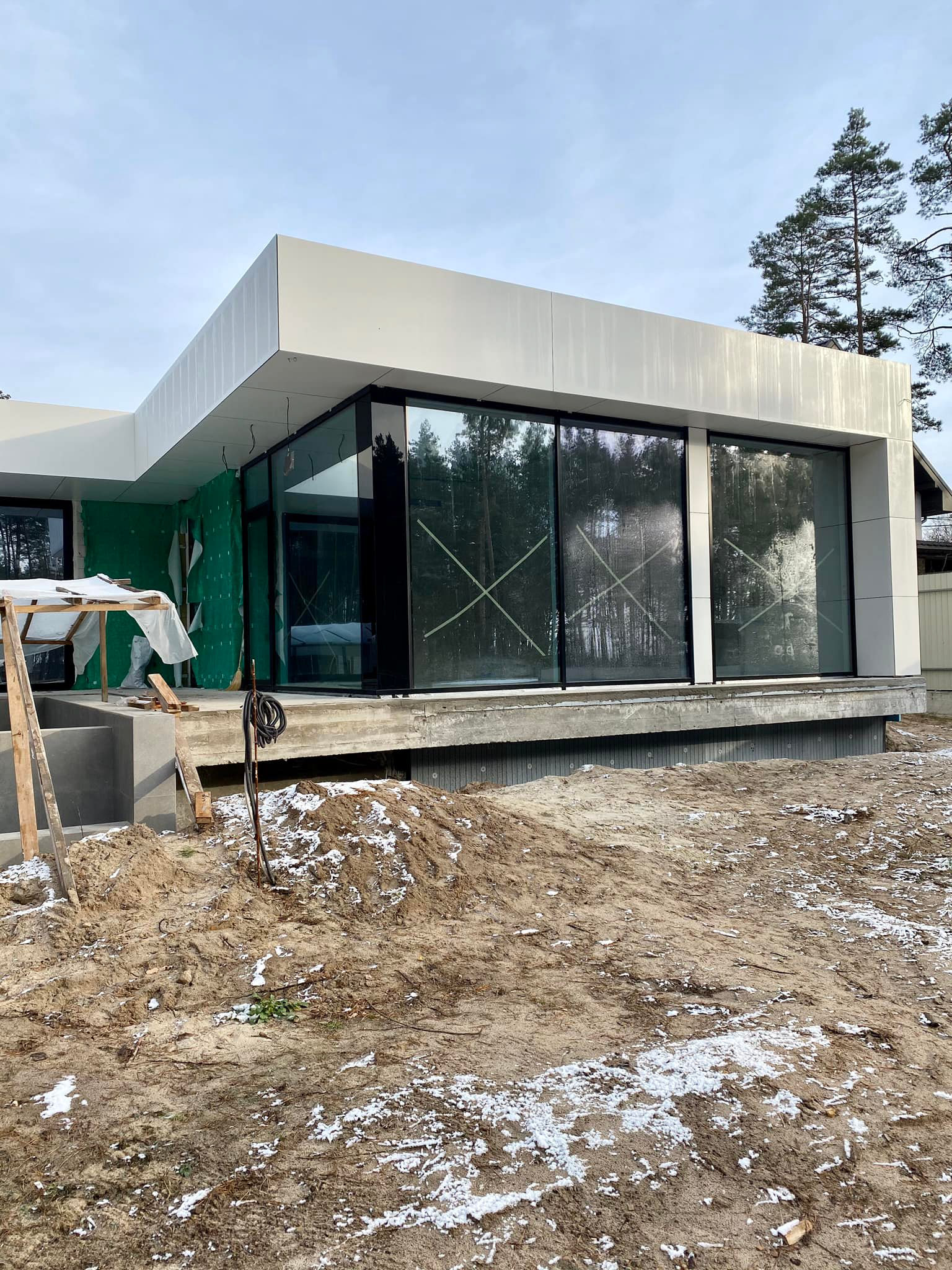 现代一层350㎡带无边泳池房屋项目-10