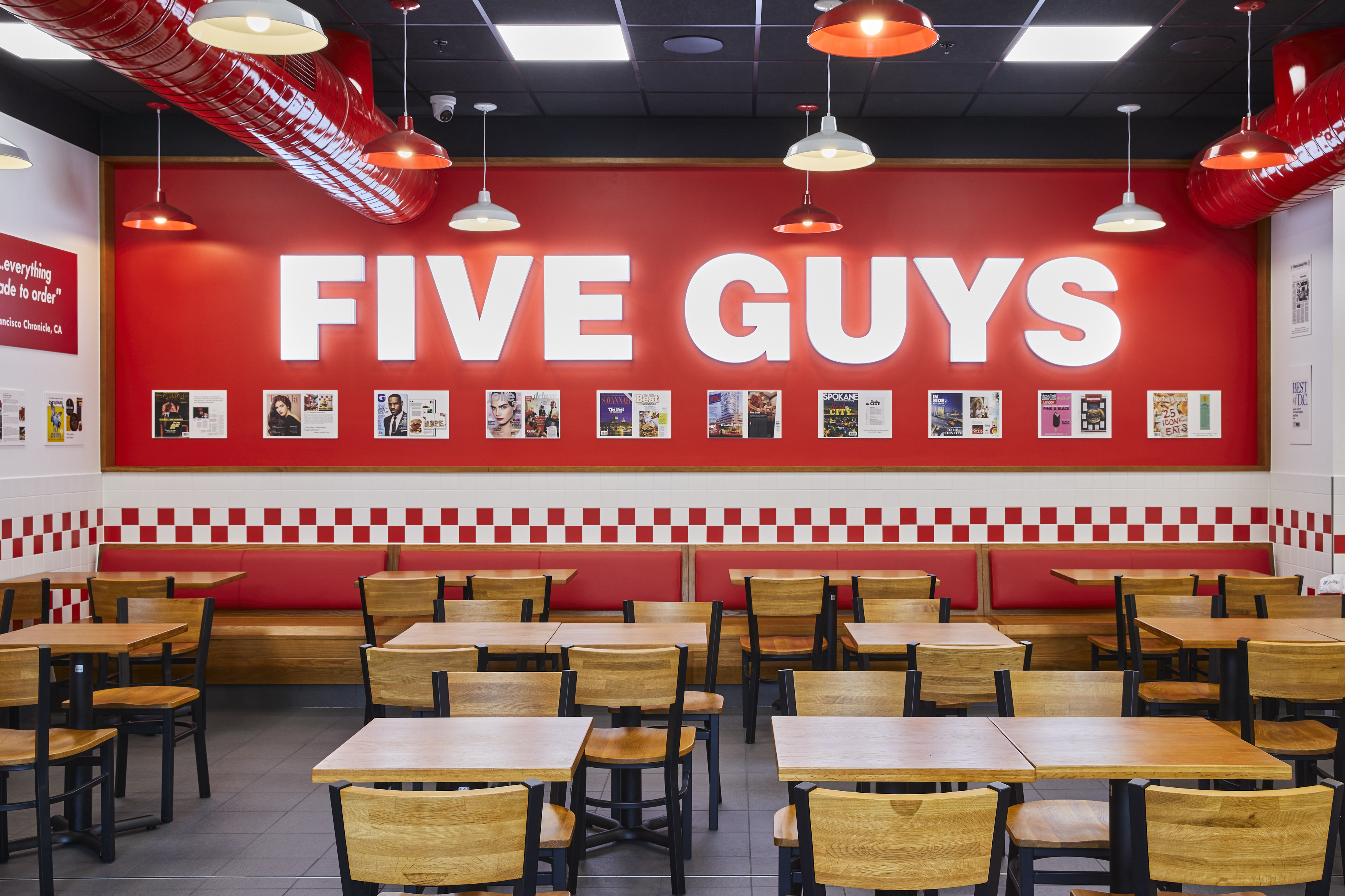 Five Guys餐厅墨尔本维多利亚女王店设计丨澳大利亚-0