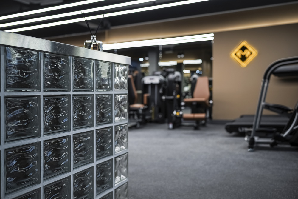 高级黑 | 38 平米迷你公寓的华丽转身-8