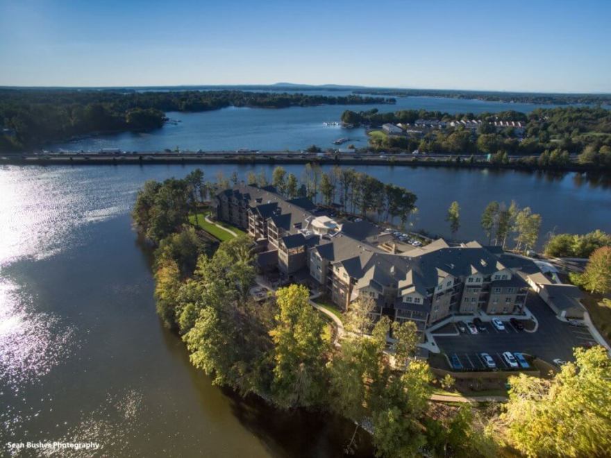 威廉姆斯广场(Place在这里可理解为广场、街区等意思,威廉姆斯广场是比较常见合理的译法 ) 丨美国北卡罗来纳丨Lenity Architecture-11