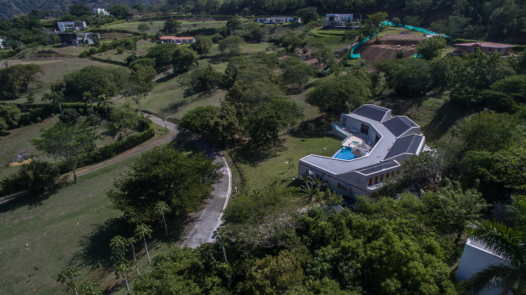 热带干旱森林中的生态住宅-45