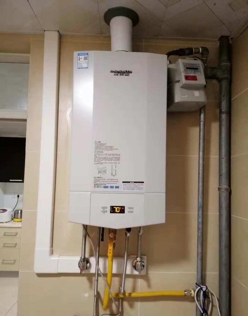 
上海浦东新区龙东大道一号汤臣高尔夫北区公 -8