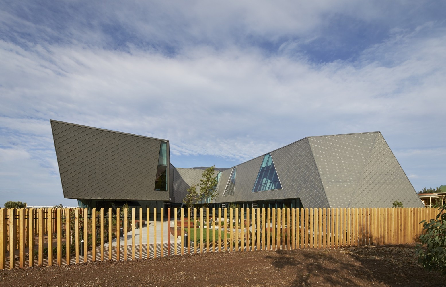 维多利亚大学学生领导的职业间健康诊所-50