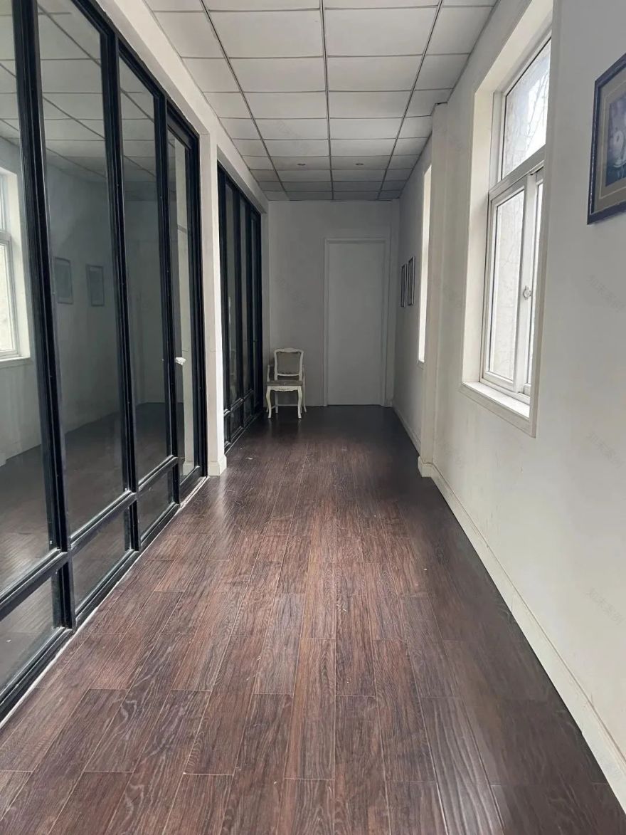 白色极简魅力办公空间丨JM 近木築造-11