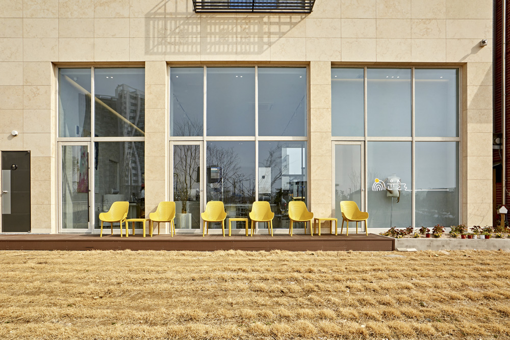 35 平现代简约咖啡馆&服饰店设计-3