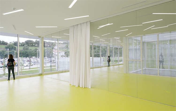 成人教育中心-12