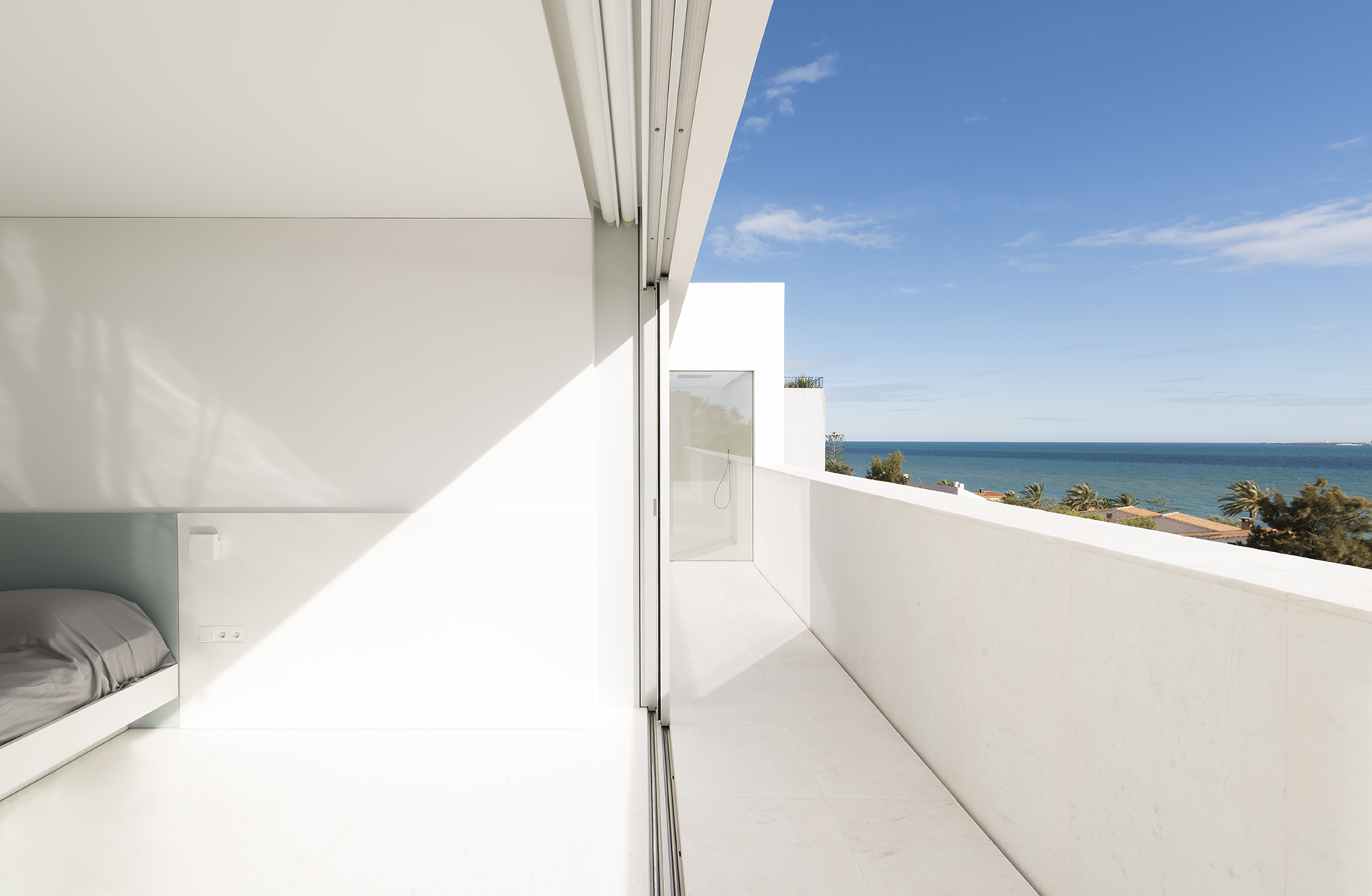 A House. By Fran Silvestre Arquitectos.-21