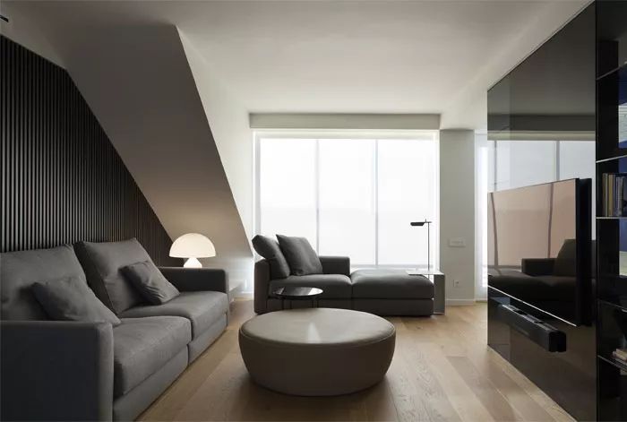 152㎡复式楼顶层设计，自然光引入，舒适温馨！-8