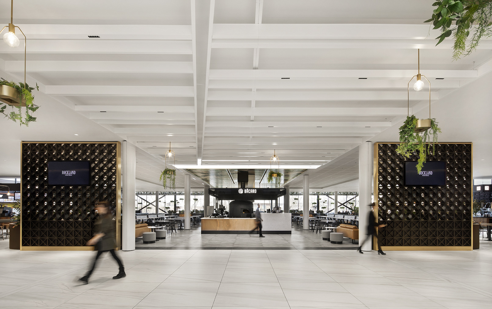 蒙特利尔“La Cuisine”美食广场,打造静谧奢华用餐空间-8