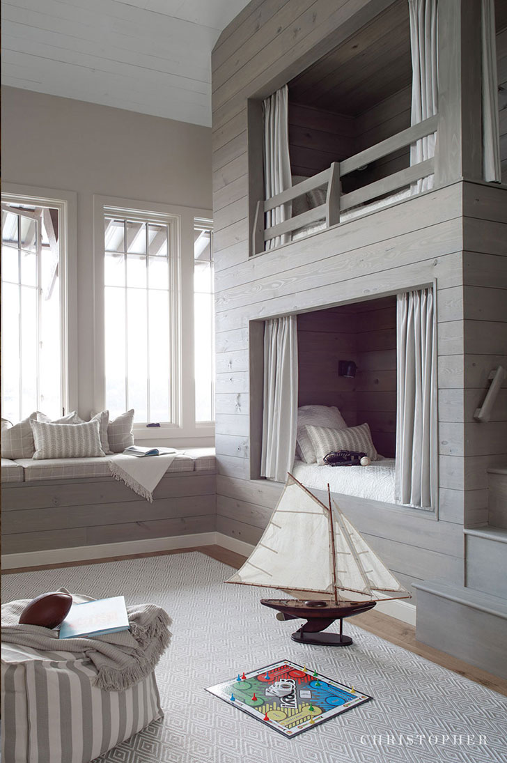 湖畔城堡式别墅 | 自然景观与室内设计的完美融合-10