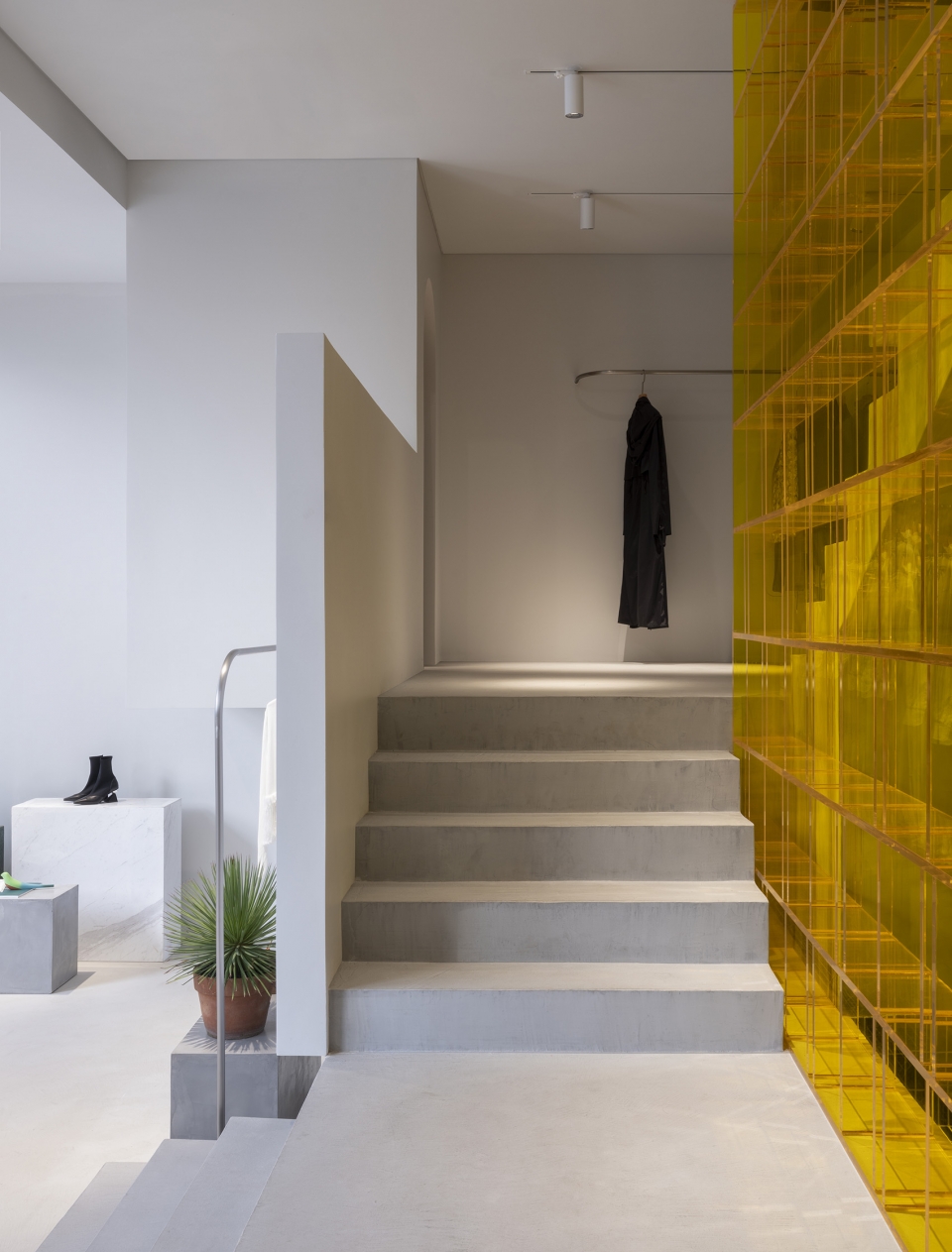 想法家 LA PENSEE-13