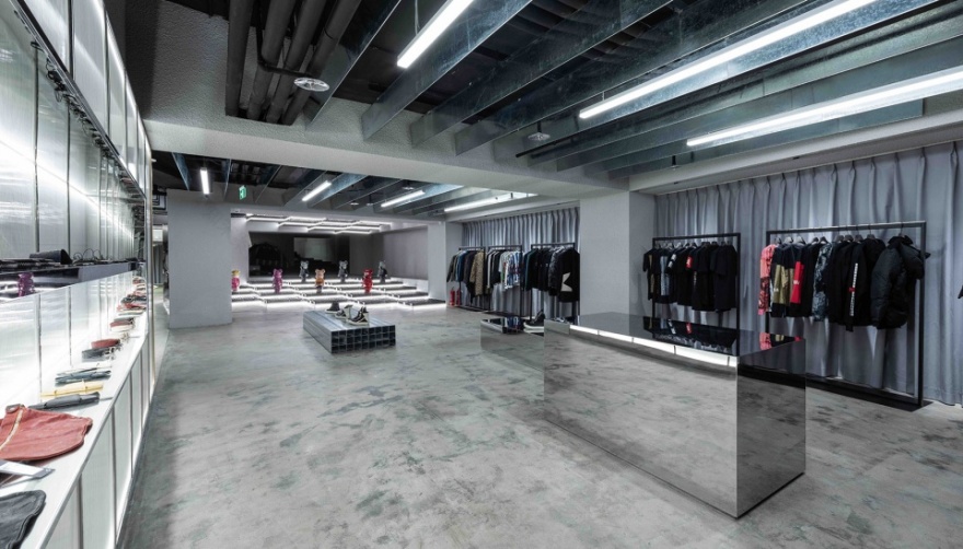 上海"By"商店 | 碎片化空间与艺术展览的完美融合-35