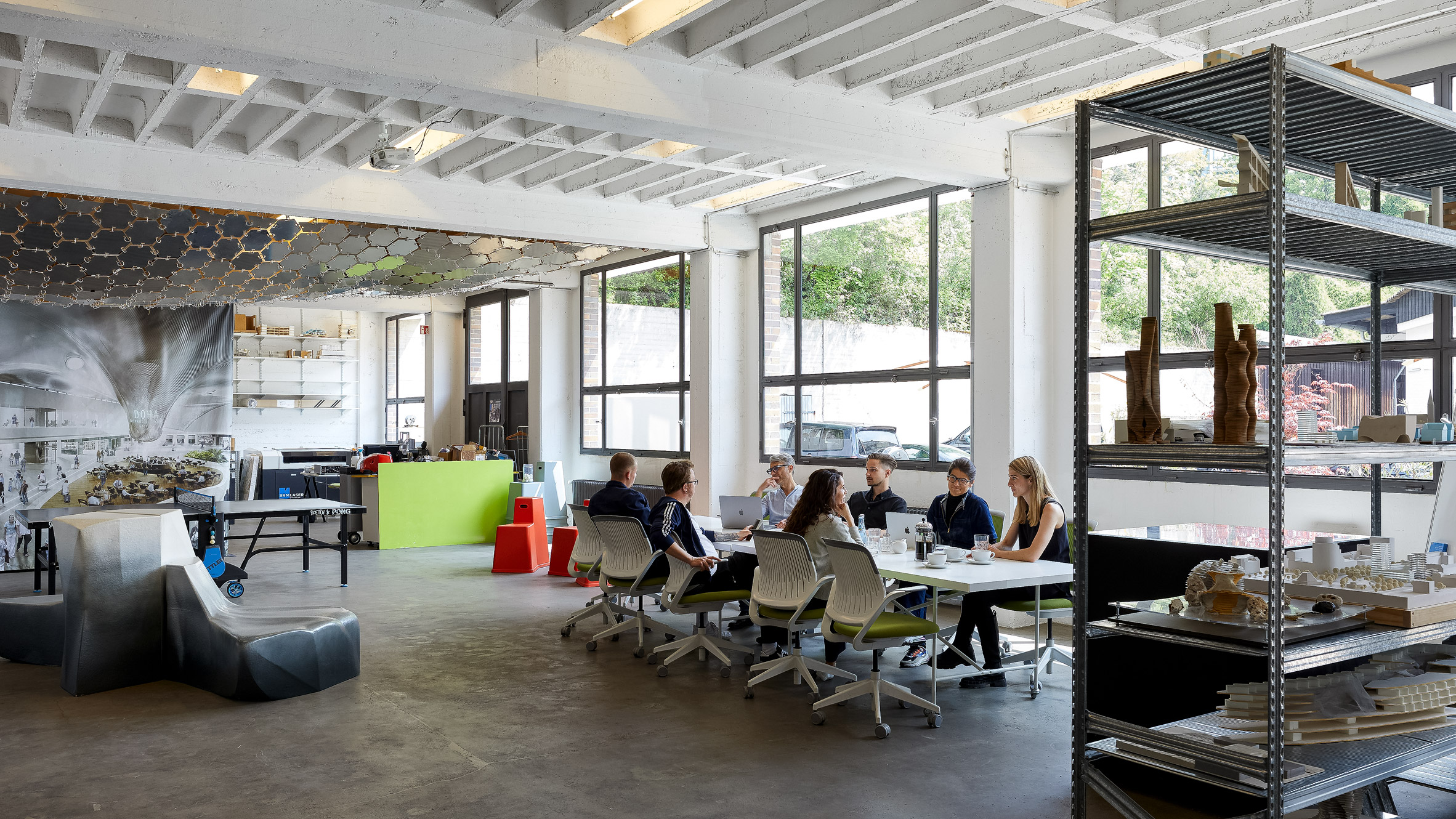 斯图加特建筑工作室揭秘 | 色彩斑斓的创意空间-0