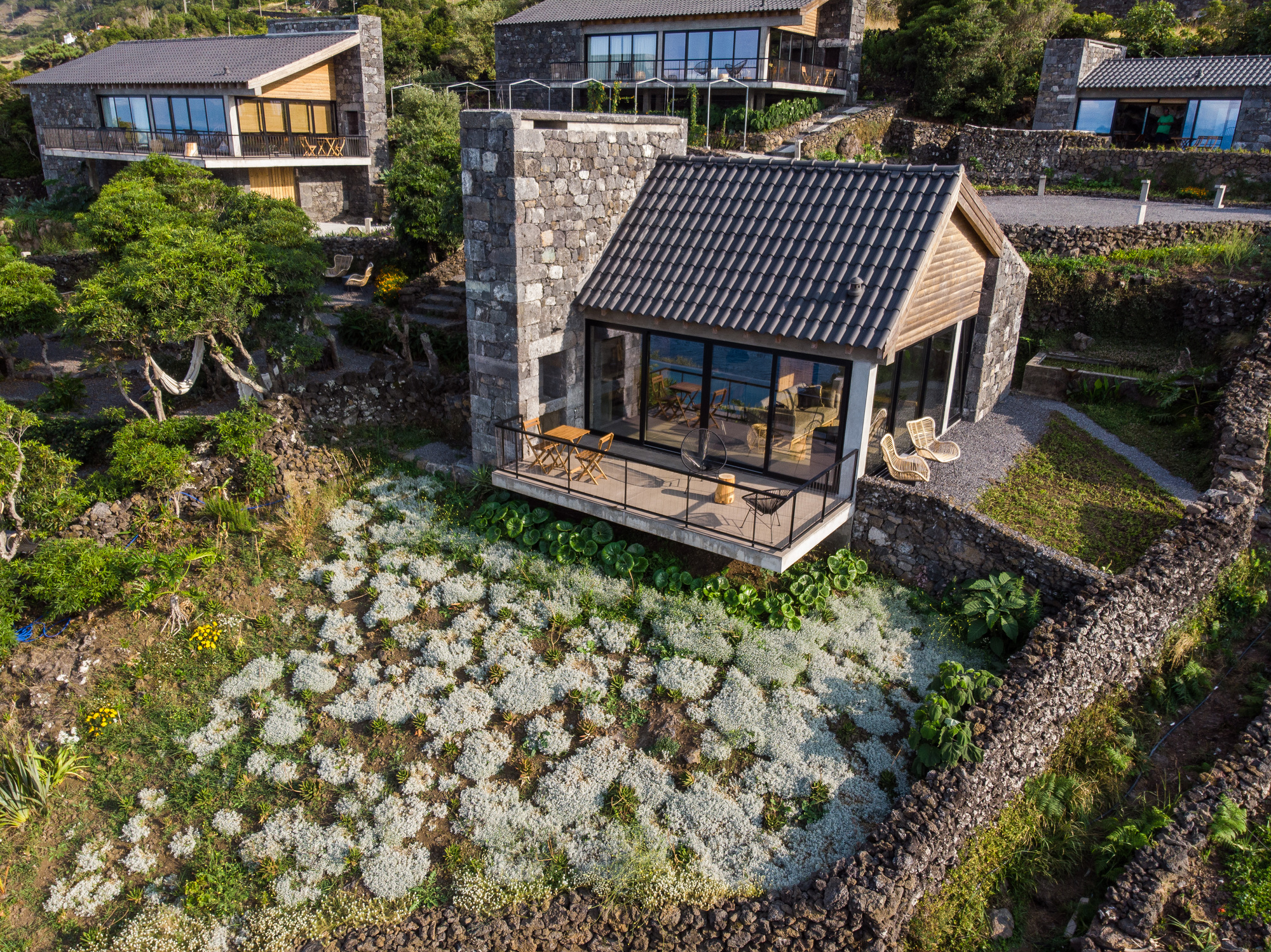 熔岩之家度假村(Resort Lava Homes)(2019)(Diogo Mega Architects)设计-36