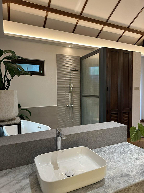 MMH pool and living-12