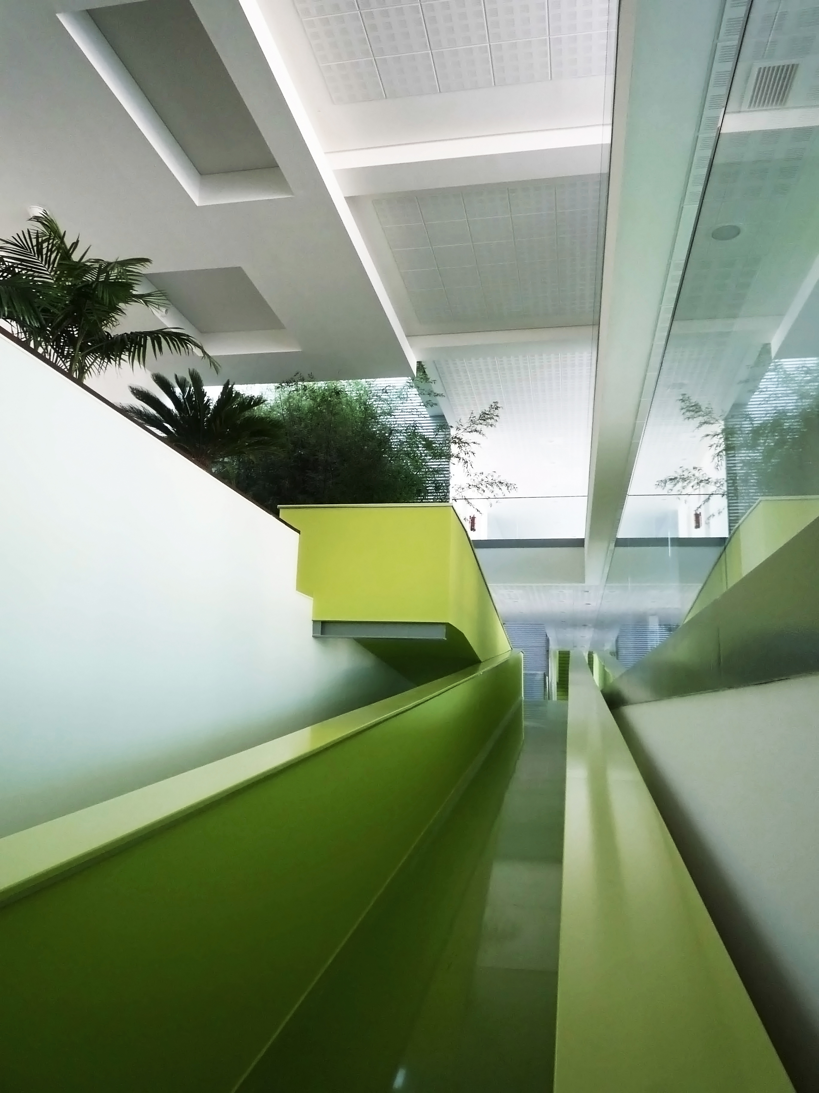 Antonio Matres Studio 打造铝制物流制造办公一体化建筑-9