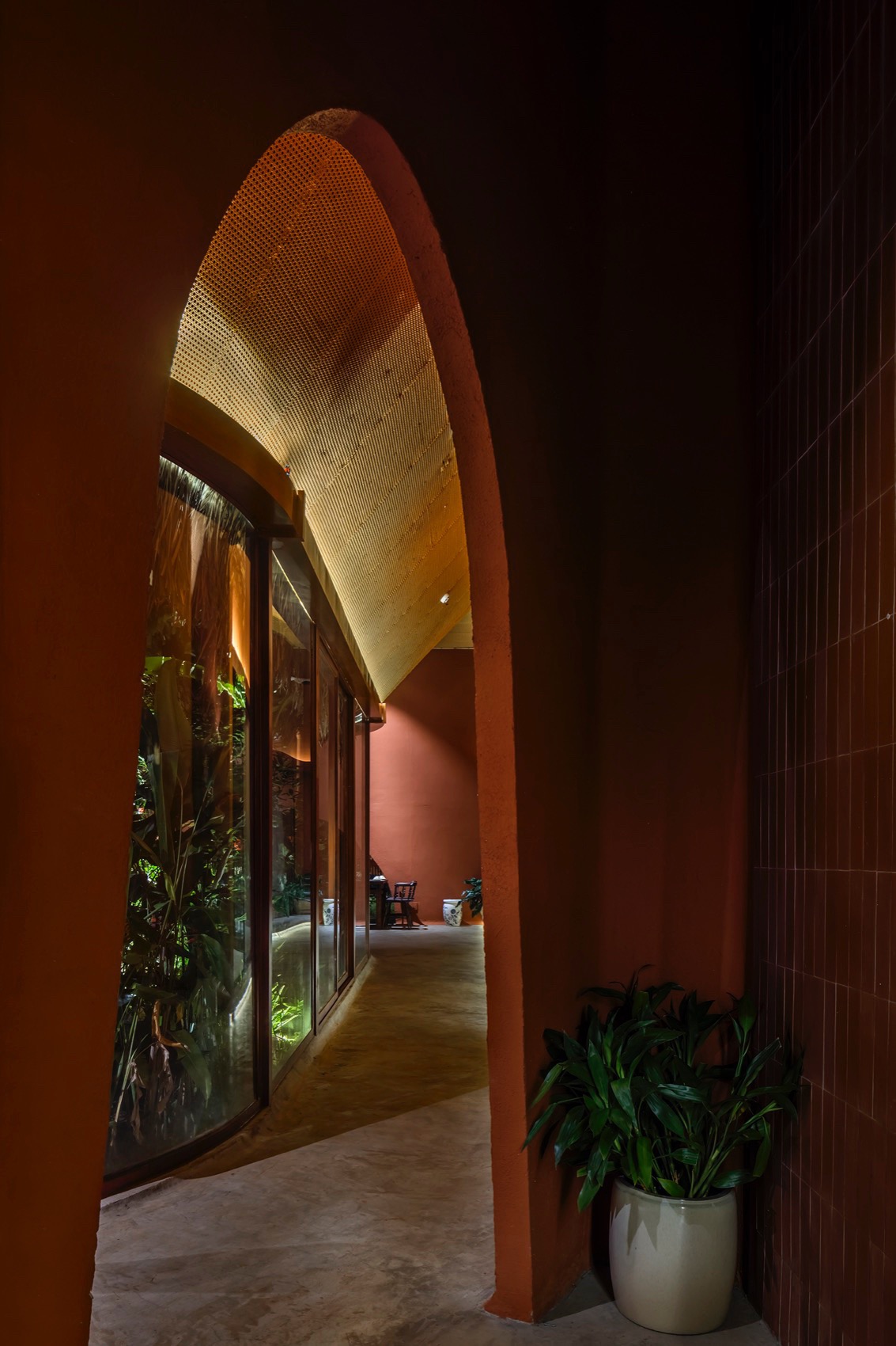 Nhà Tú花园餐厅丨越南丨Long Nguyen Design-143