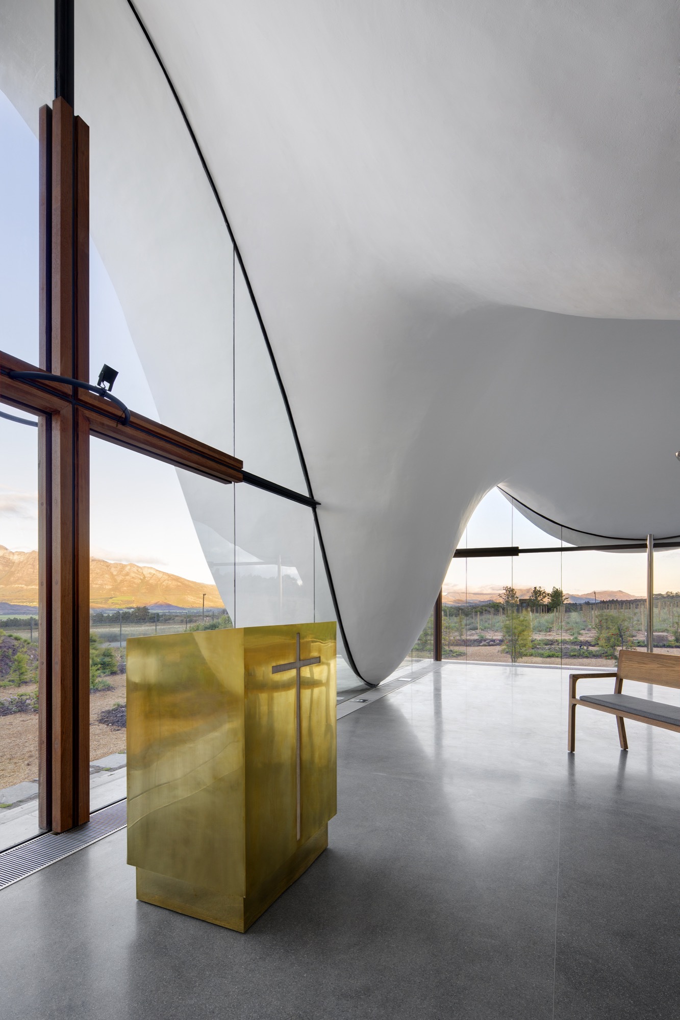 Bosjes Chapel / Steyn Studio-31