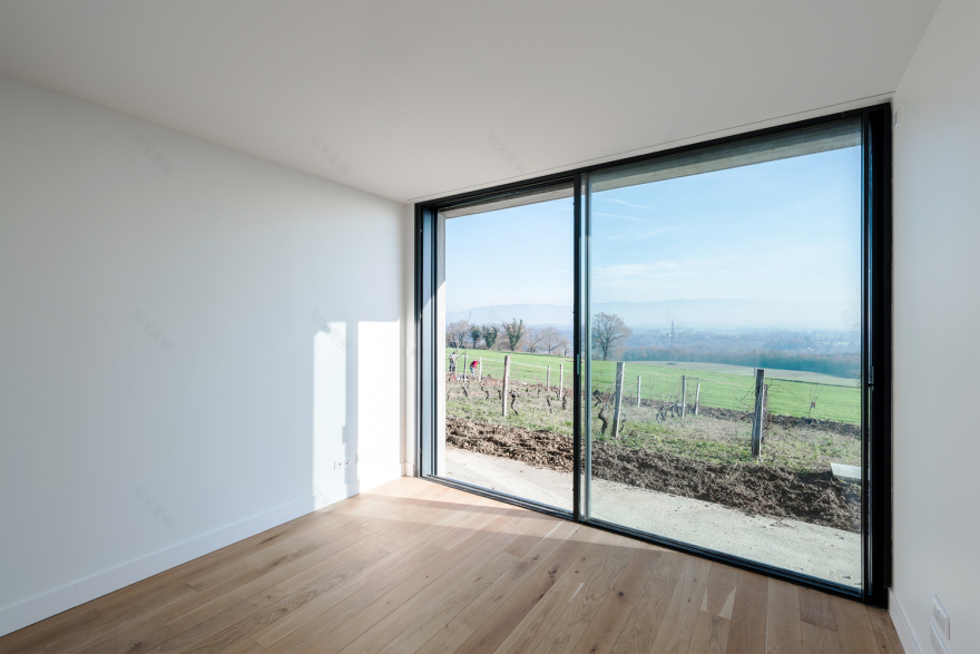 融合自然景观的法国边境住宅-30