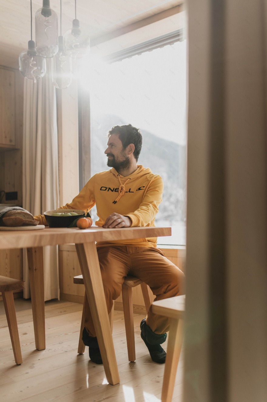 融合传统与当代的阿尔卑斯山间别墅 · Lari· Lodge丨意大利-28