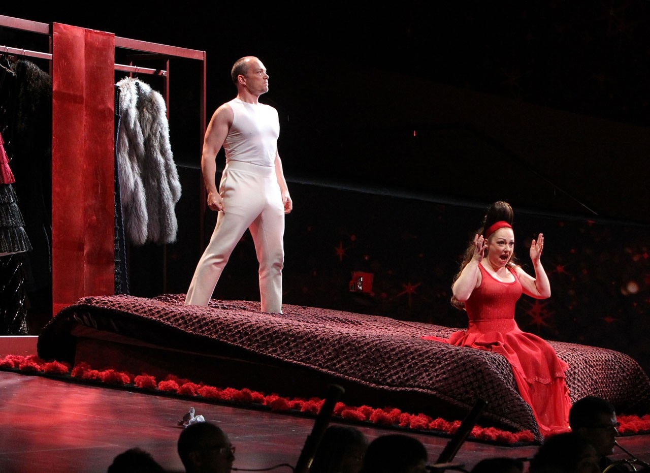 《费加罗的婚礼》舞台设计项目丨美国丨让·努维尔（场景设计）,阿泽丁·阿拉亚（服装设计）-3