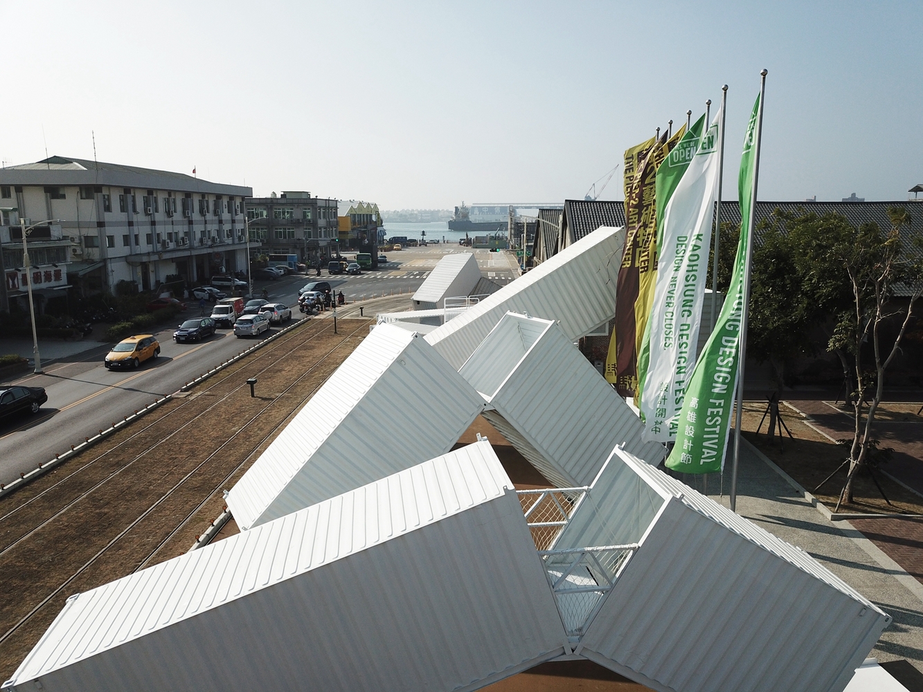 高雄集装箱艺术节“生命之跑道”-52