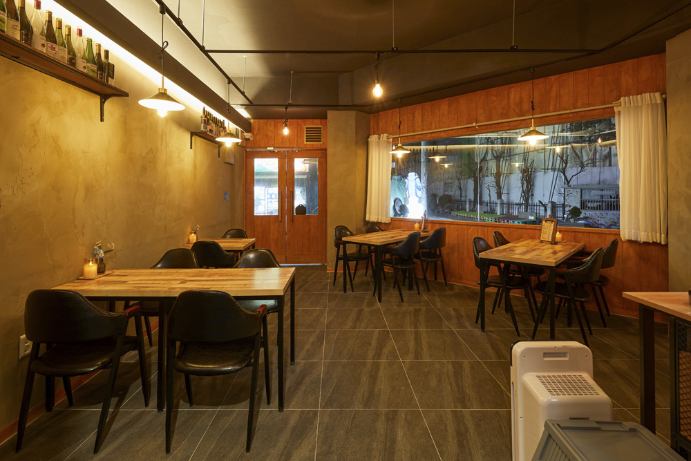 13 坪独立餐厅，打造复古温馨空间-7