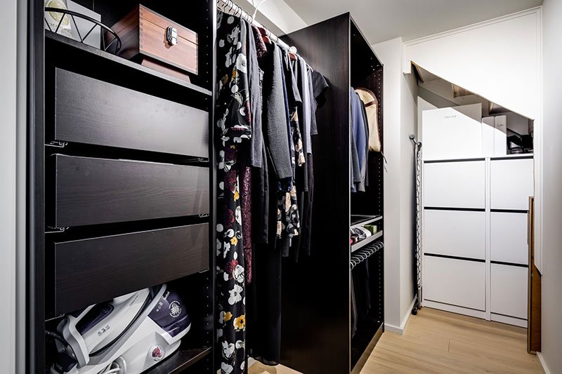 斯堪的纳维亚风格阁楼公寓，绿色沙发点亮百年无线电工厂-22