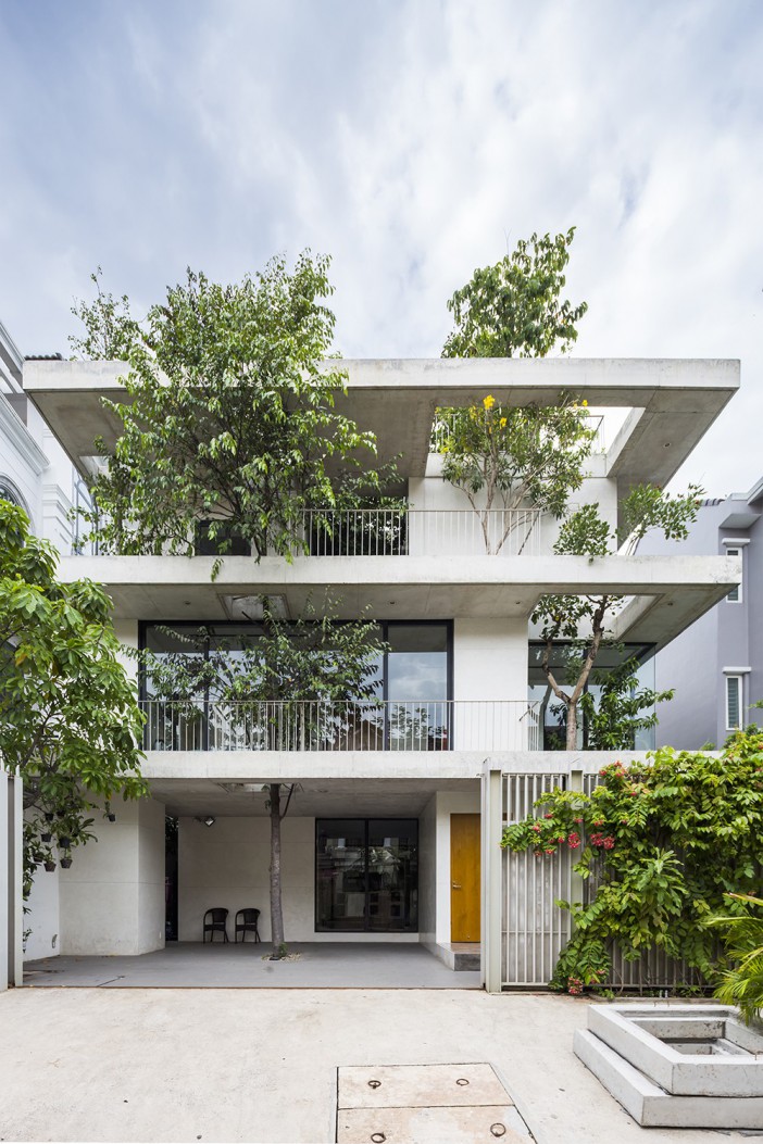 Stacked Planters House | VTN-7