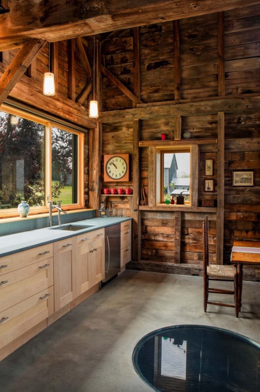 希顿将 18 世纪佛蒙特州农舍翻新为现代家园-10