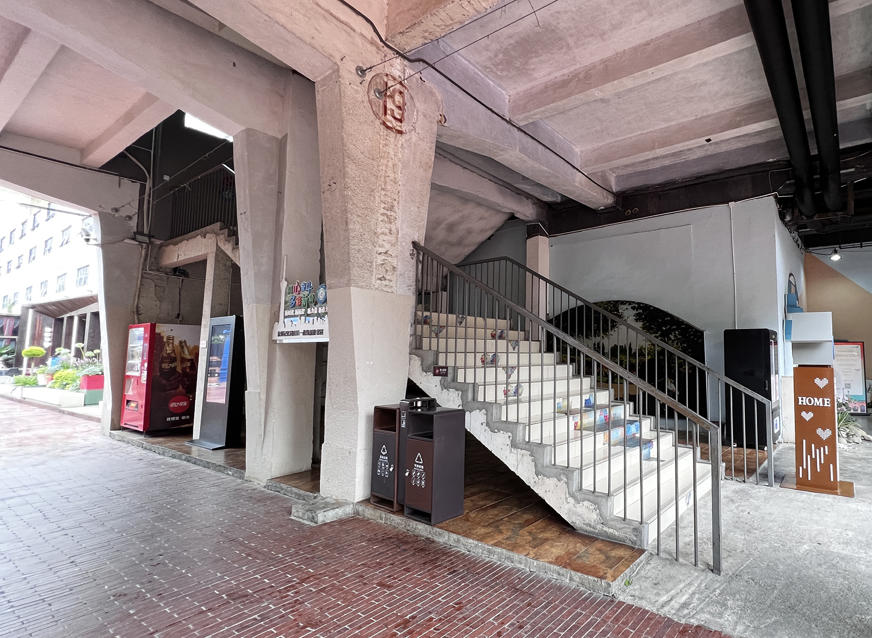 蜜多商店成都东郊记忆店丨中国成都丨超大建筑XL Architects-14