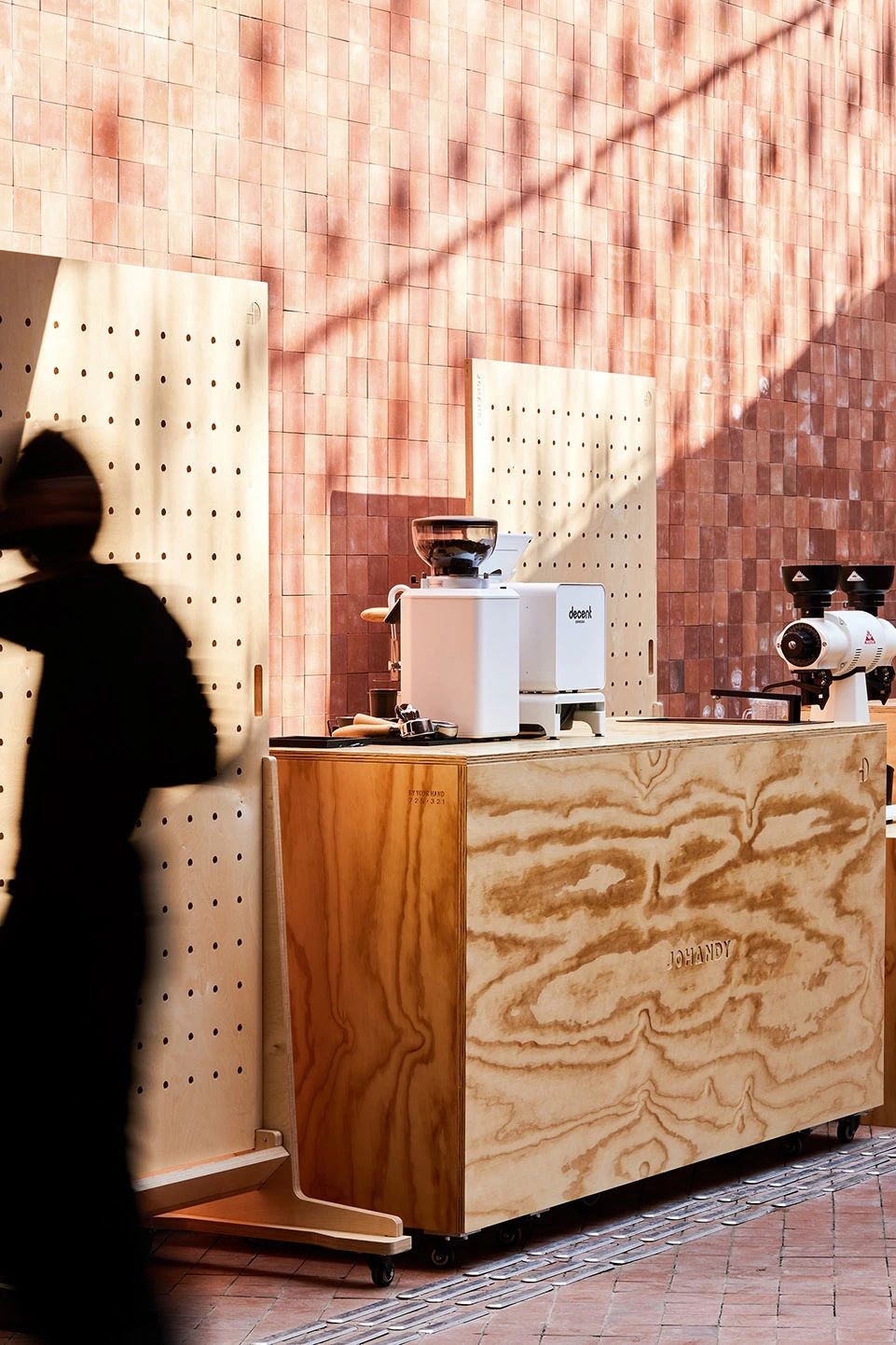 JOHANDY 旅行者的移动咖啡馆设计-10