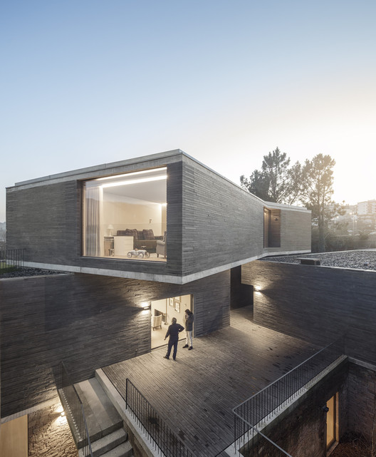 葡萄牙 RPFV House | 融入自然景观的乡村别墅-15