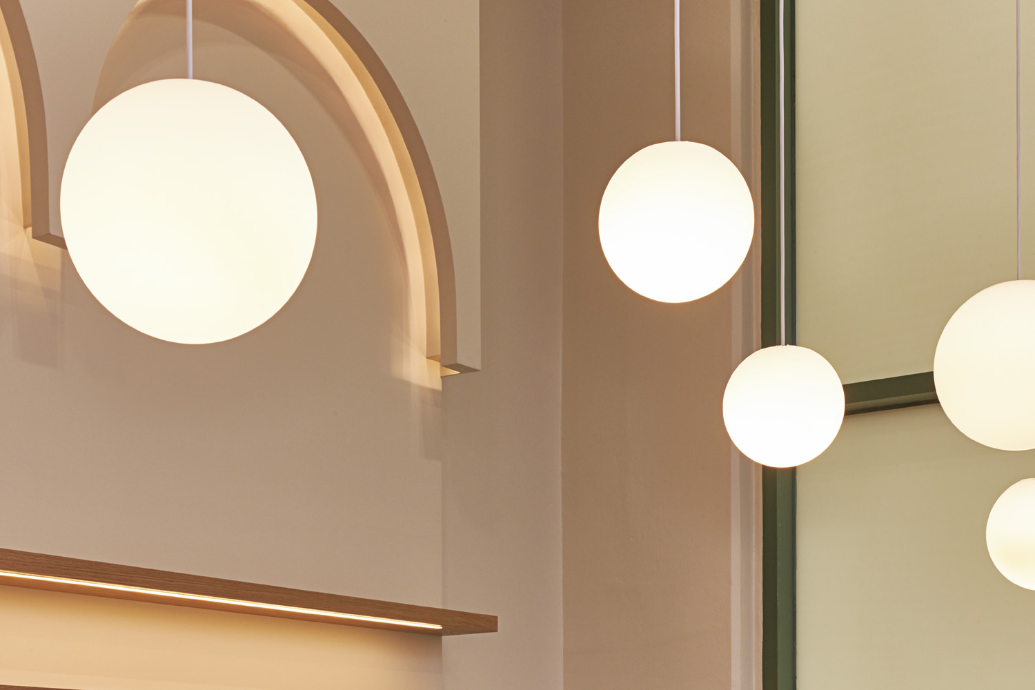 曲线魅力 | 13 平米胶囊公寓的精致设计-12