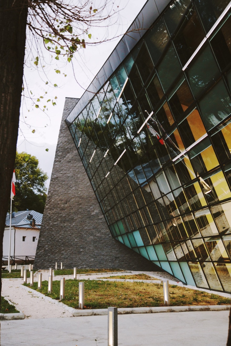 山林间的公共服务中心-37