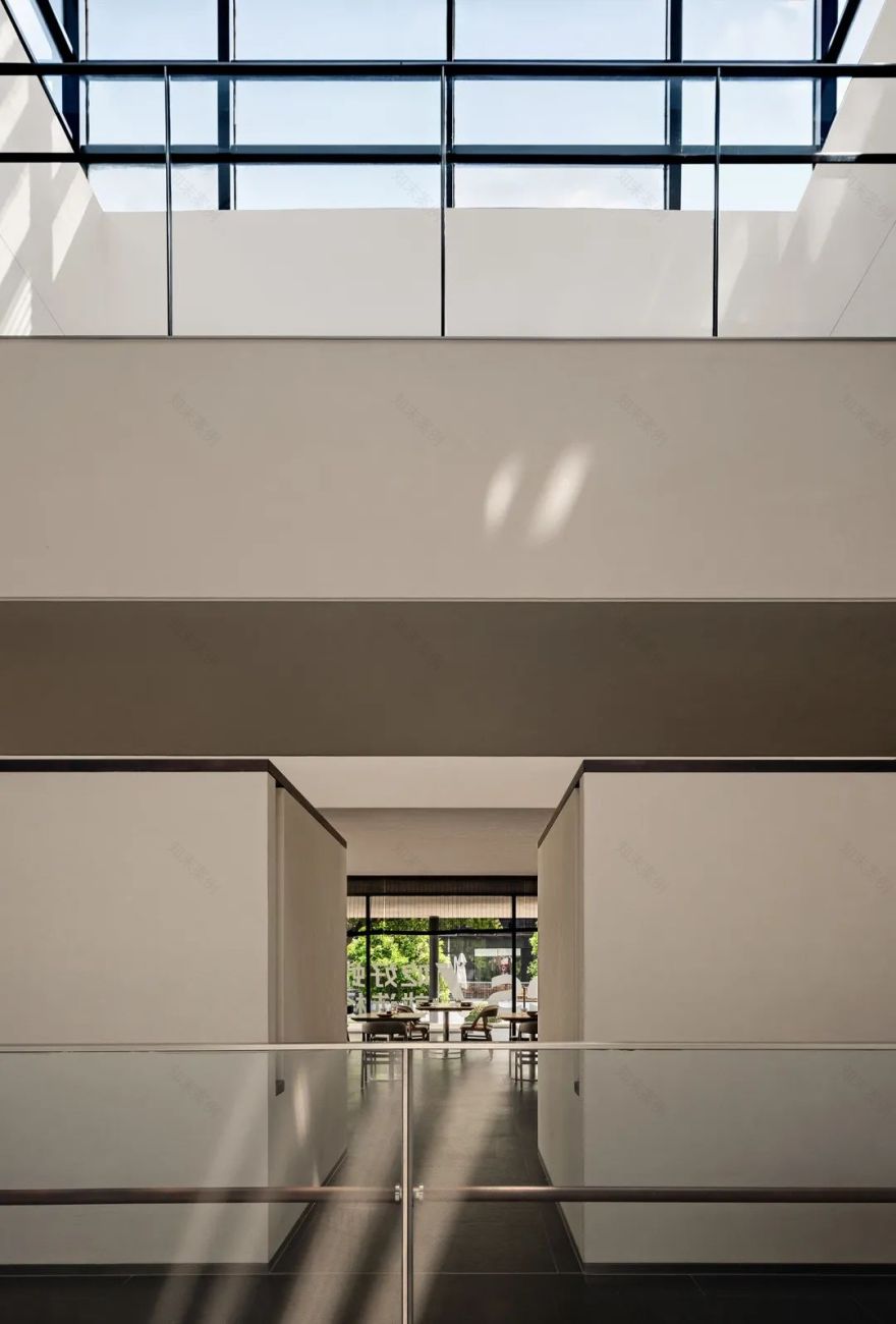 IN.X屋里门外-杨氏青龙虾-12