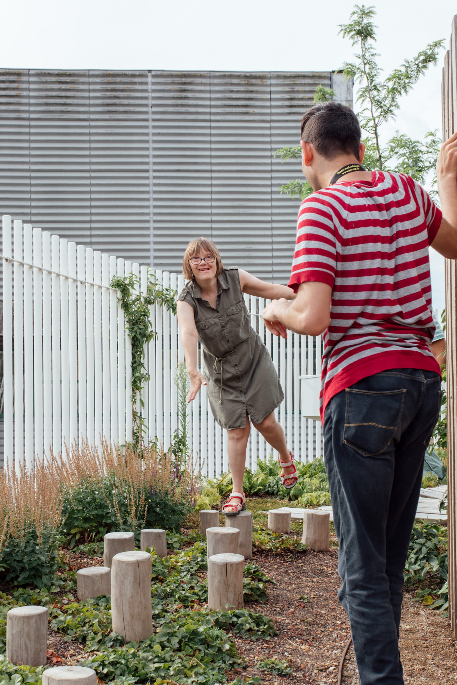 丹麦腓特列斯贝,感官体验治疗屋顶花园-19