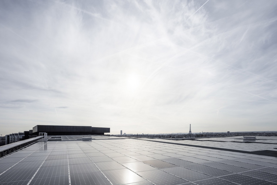 绿意盎然的城市办公空间-35