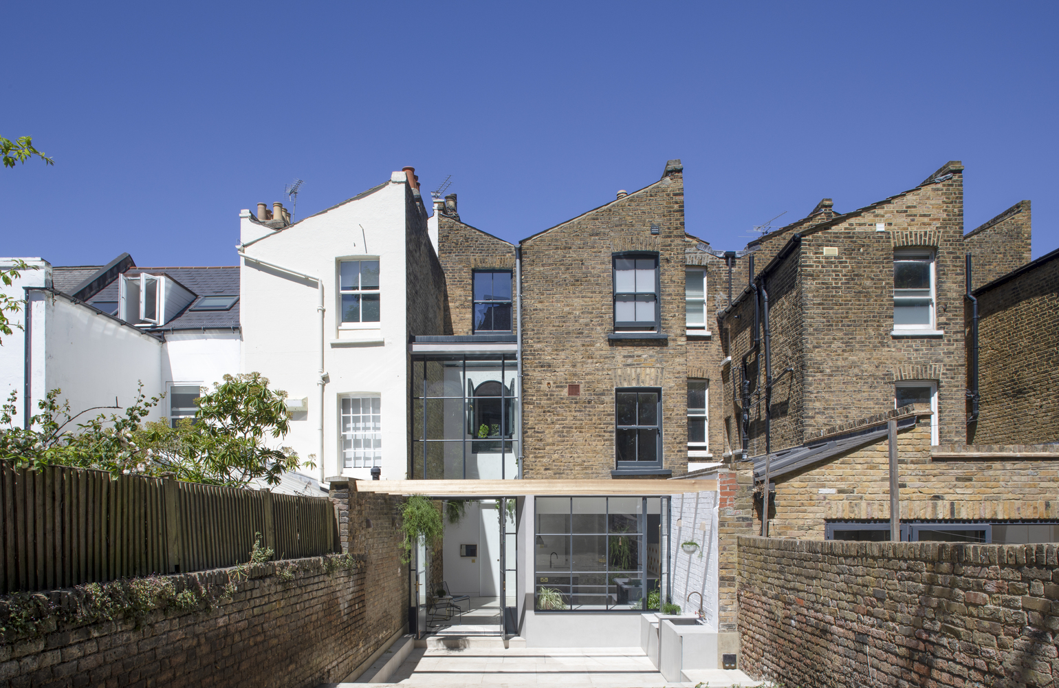 英国汉宁顿路住宅丨Matthew Giles Architects-7