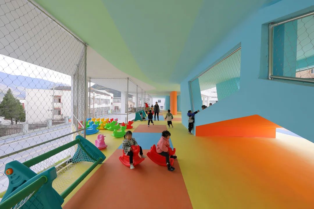 九寨沟县启航幼儿园丨中国四川丨东意建筑-71