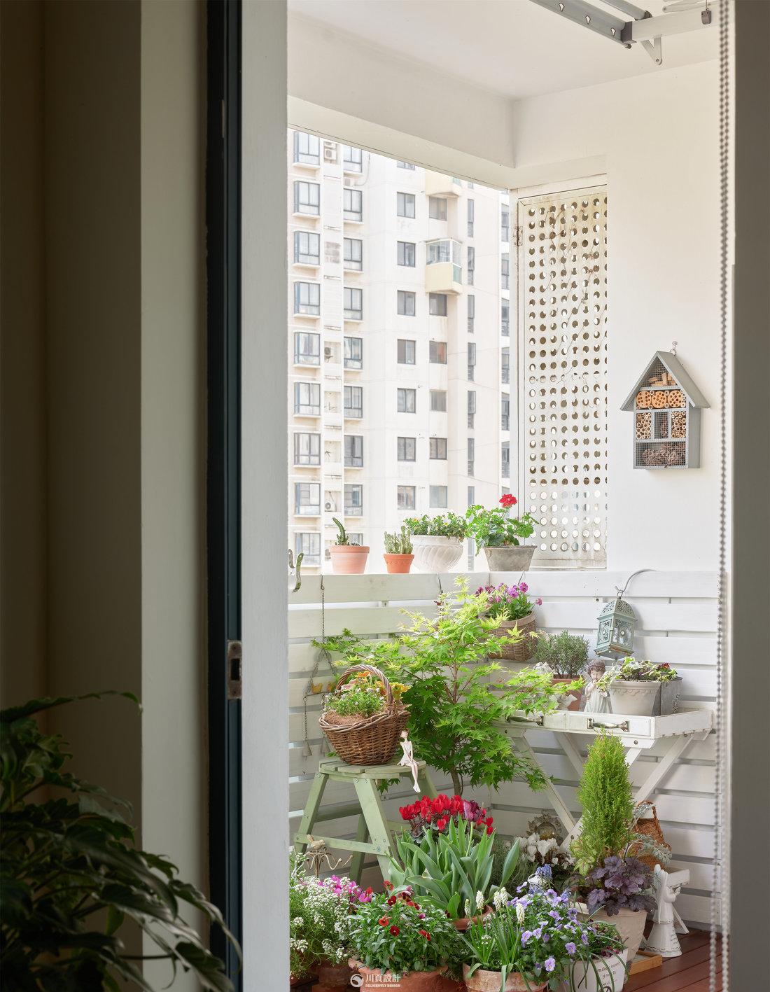 北欧中古风套间设计-17