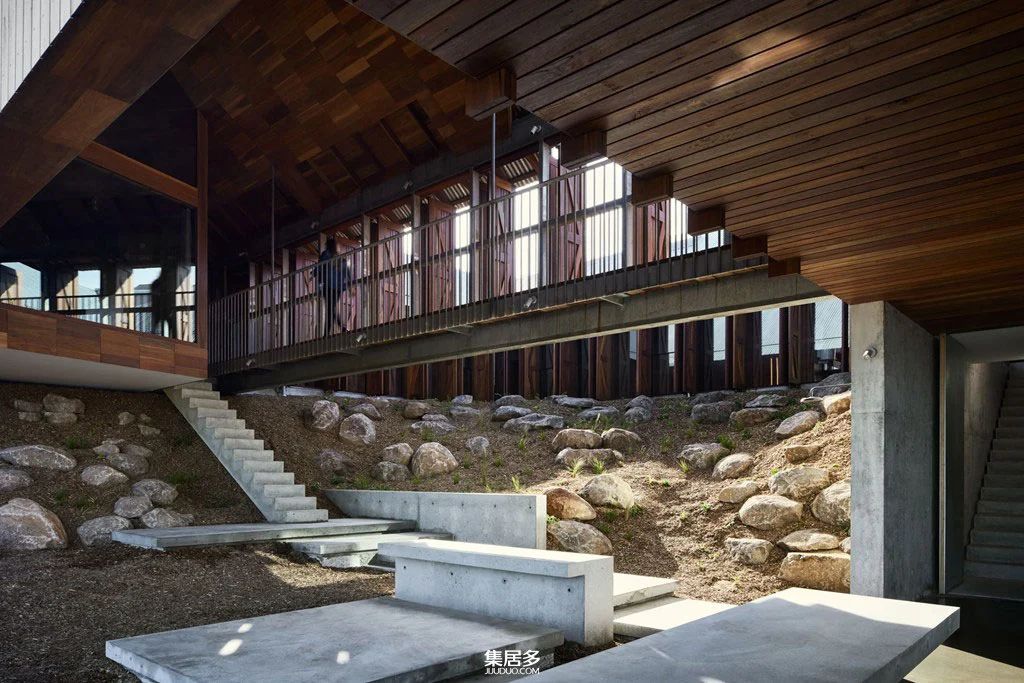 受传统农场启发的澳大利亚现代乡村住宅-13